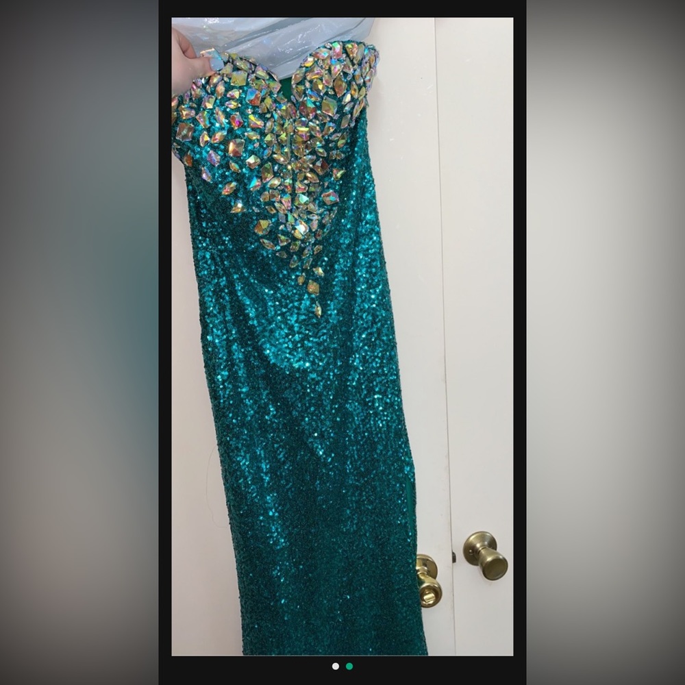 Prom dress